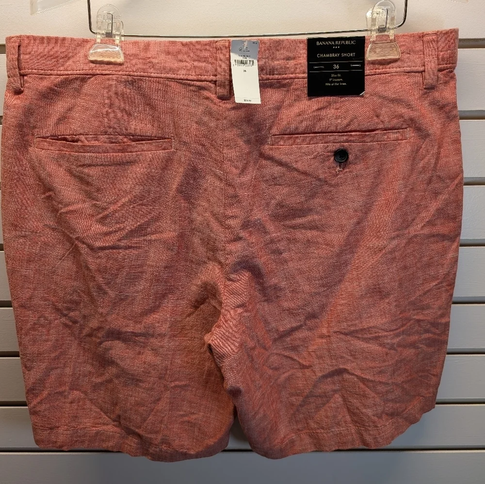 Banana Republic Men's Shorts Red Chambray 9 Inch Cotton Size 36 NWT